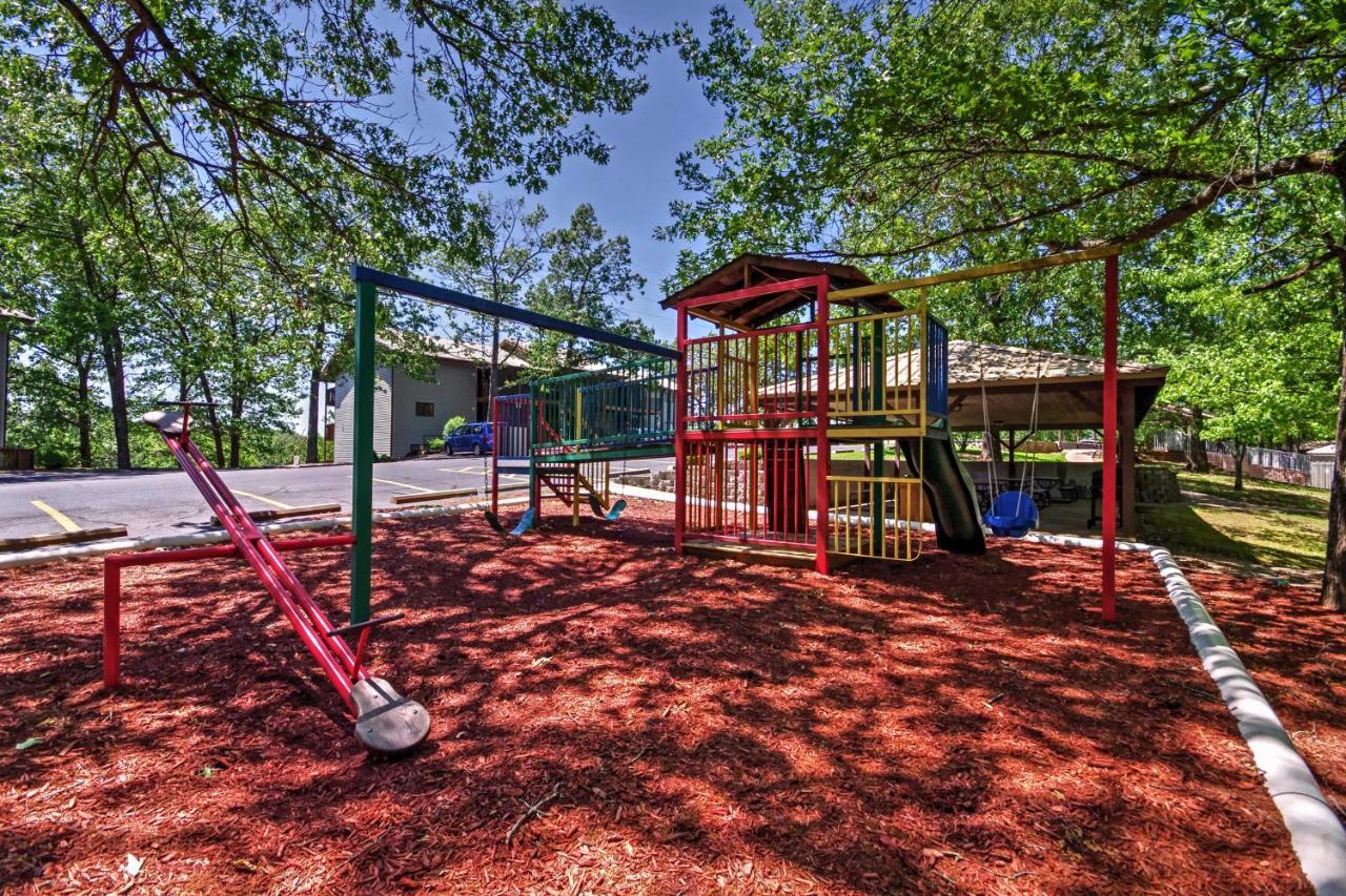 Inviting Branson West Condo With Pool Access Esterno foto